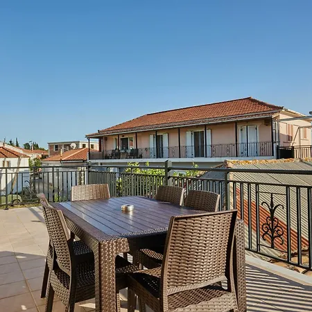 Apartamento Roxa Montuoso Agios Leon