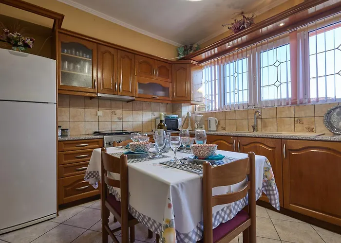 Roxa Montuoso Apartamento Agios Leon