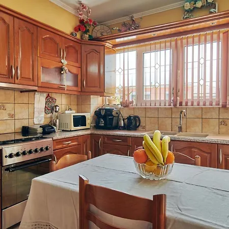 Roxa Montuoso Apartment *